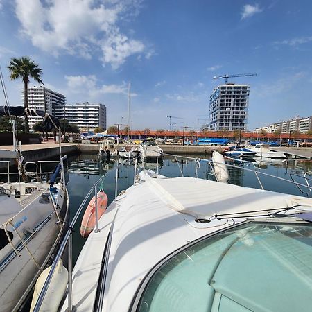 Relax On The Sea Hotel Barcelona Exterior photo